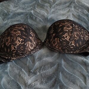 Vicyoria's SecretbBlack Lace Strapless Bra 34D
